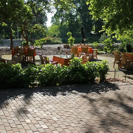 Garden 2*